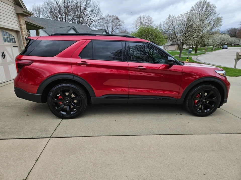 2023 Ford Explorer 6th Gen - Image 8 of 21
