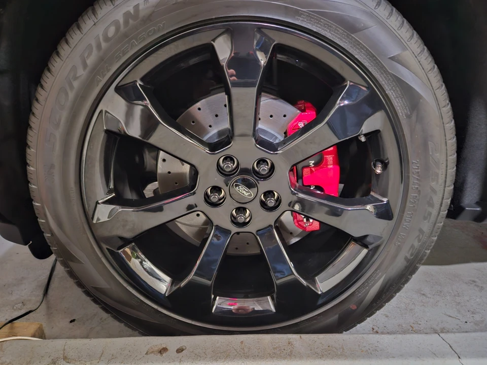 2023 Ford Explorer 6th Gen - Image 19 of 21