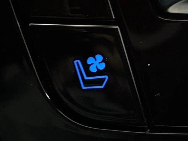 2023 Ford Explorer 6th Gen - Image 9 of 12