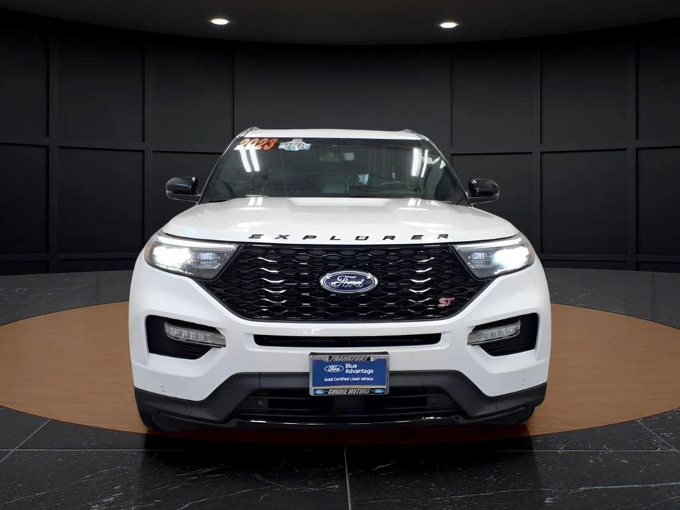 2023 Ford Explorer 6th Gen - Image 2 of 28