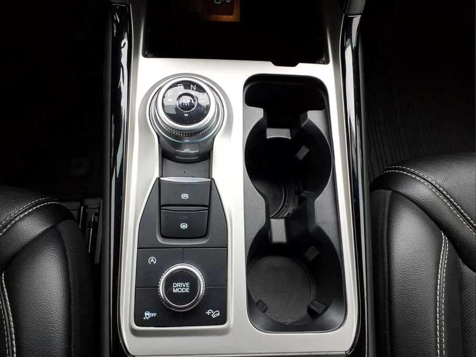 2023 Ford Explorer 6th Gen - Image 11 of 28