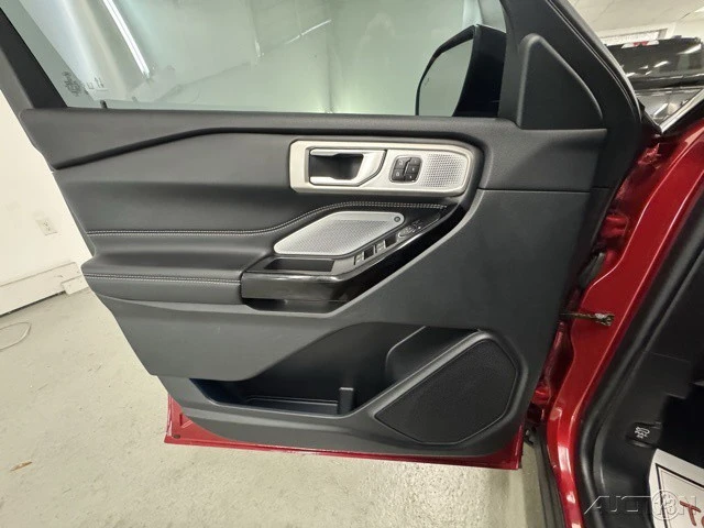 2023 Ford Explorer 6th Gen - Image 12 of 12