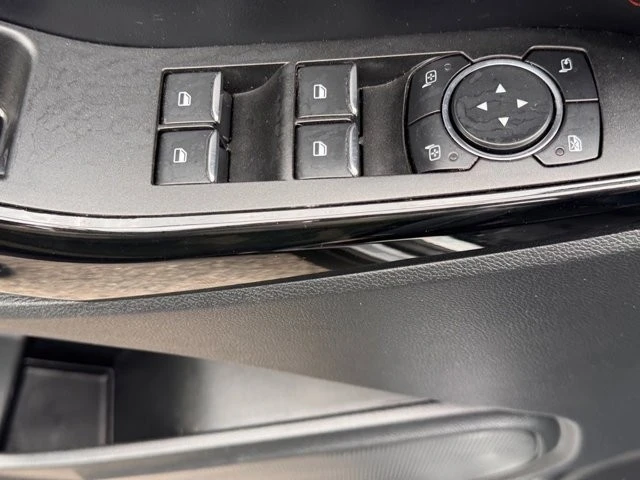 2023 Ford Explorer 6th Gen - Image 18 of 21