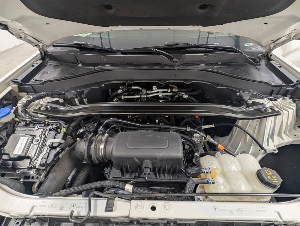 2023 Ford Explorer 6th Gen - Image 11 of 12
