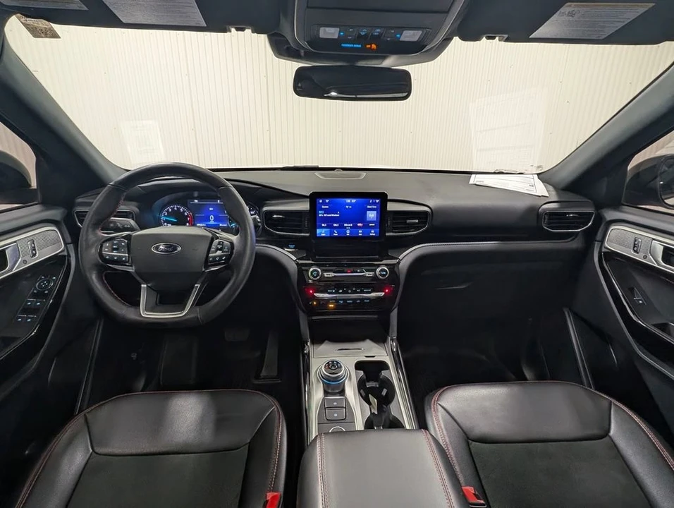 2023 Ford Explorer 6th Gen - Image 2 of 12