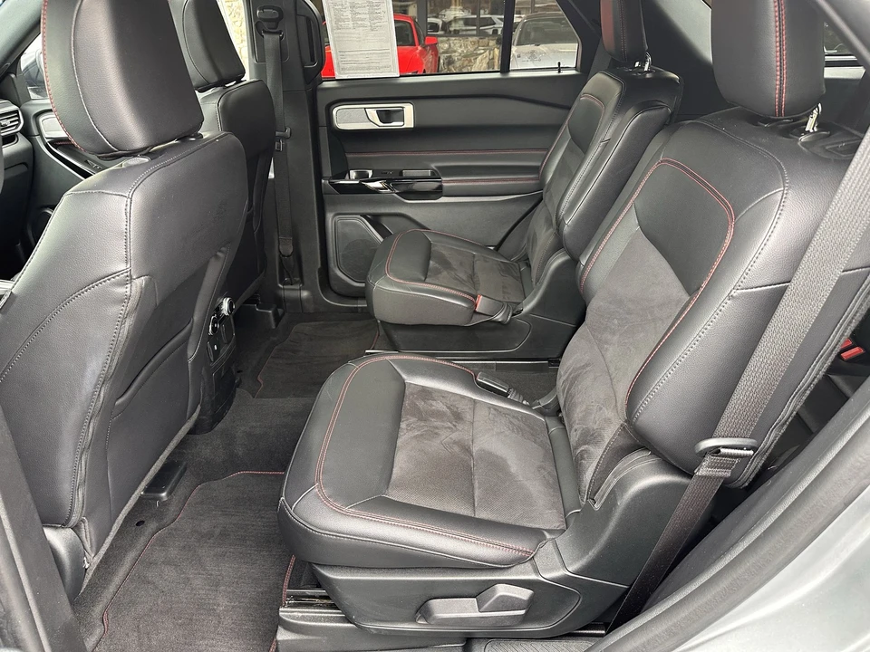 2023 Ford Explorer 6th Gen - Image 12 of 21