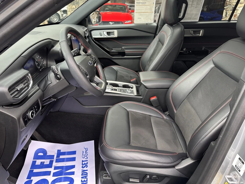 2023 Ford Explorer 6th Gen - Image 10 of 21