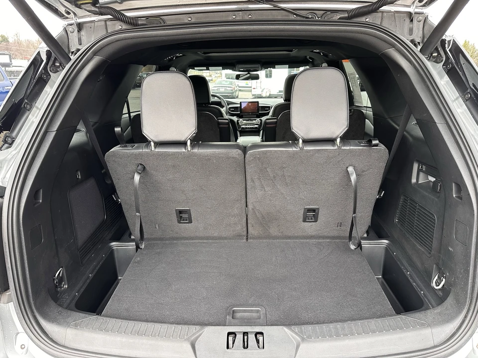 2023 Ford Explorer 6th Gen - Image 17 of 21