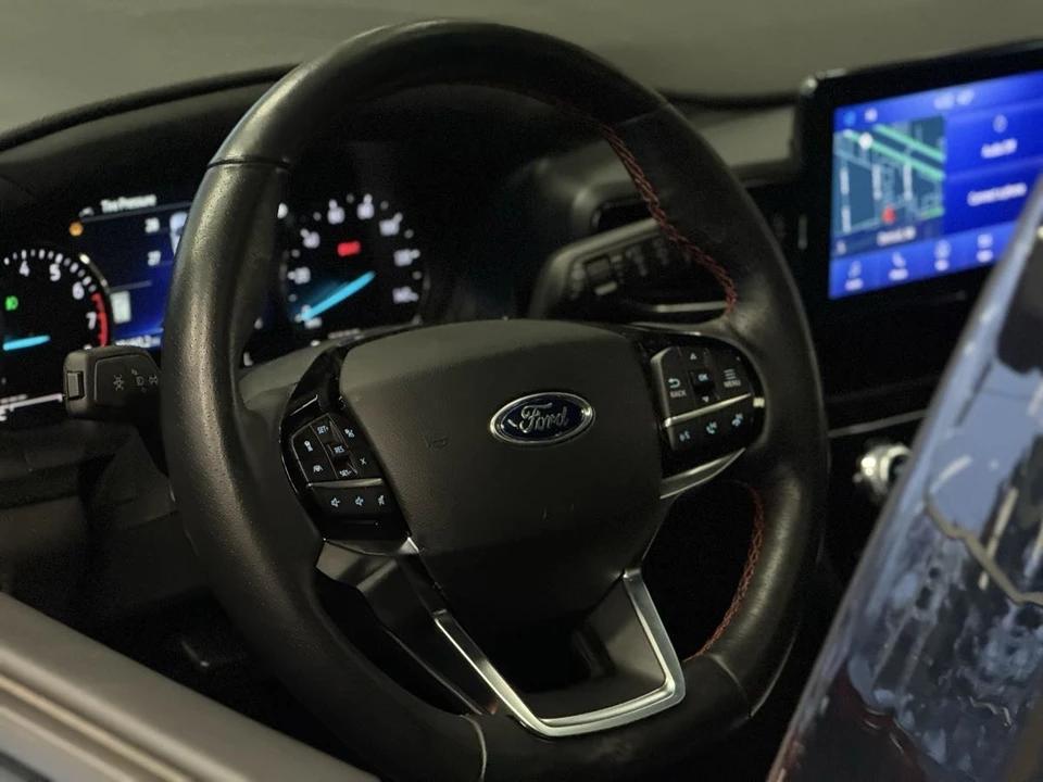 2023 Ford Explorer 6th Gen - Image 19 of 21