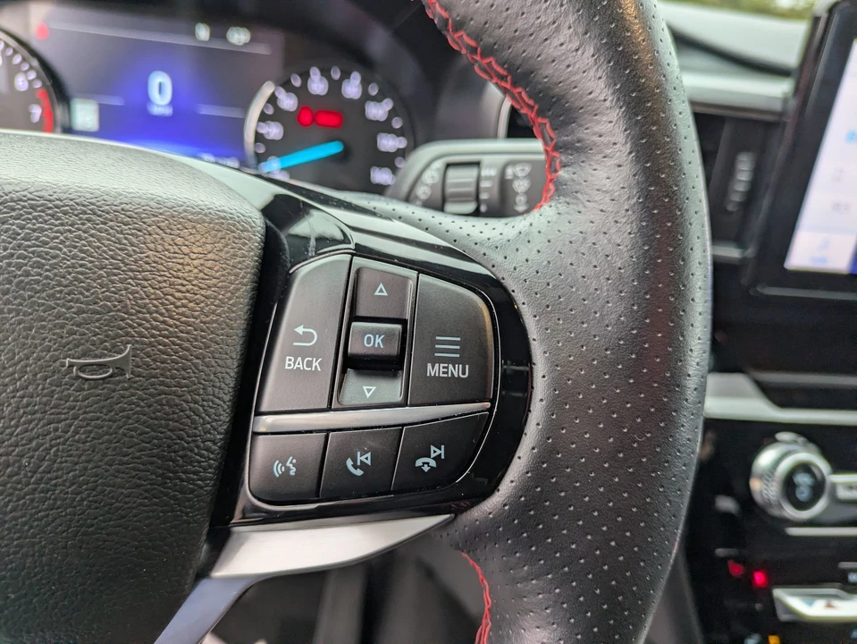 2023 Ford Explorer 6th Gen - Image 19 of 21