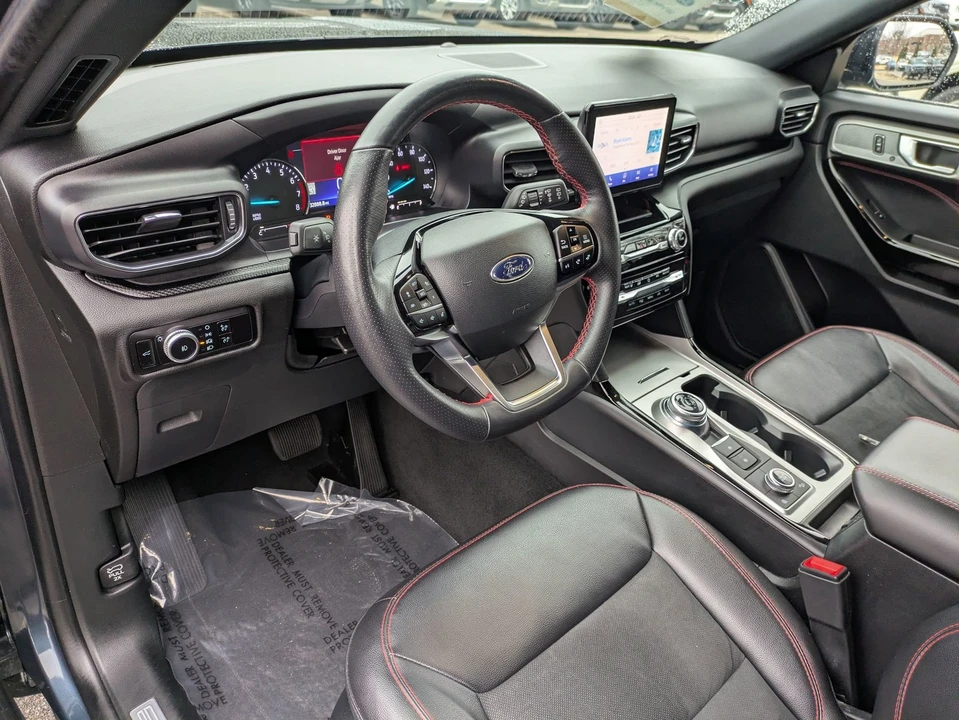 2023 Ford Explorer 6th Gen - Image 14 of 21