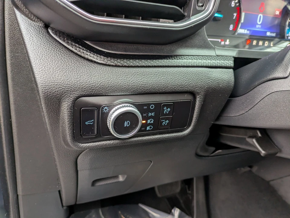 2023 Ford Explorer 6th Gen - Image 17 of 21