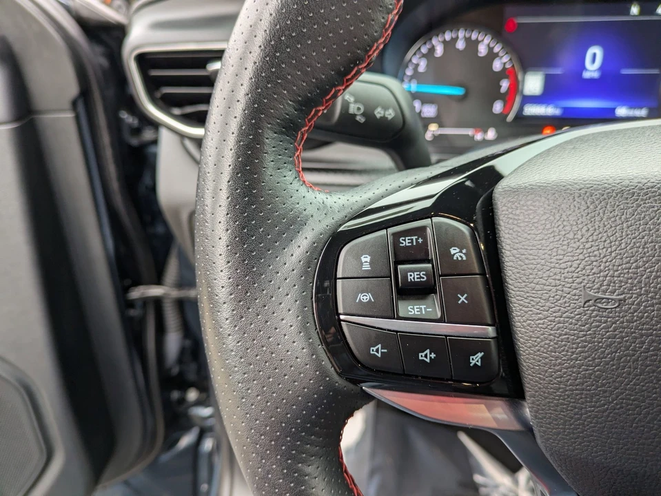 2023 Ford Explorer 6th Gen - Image 18 of 21