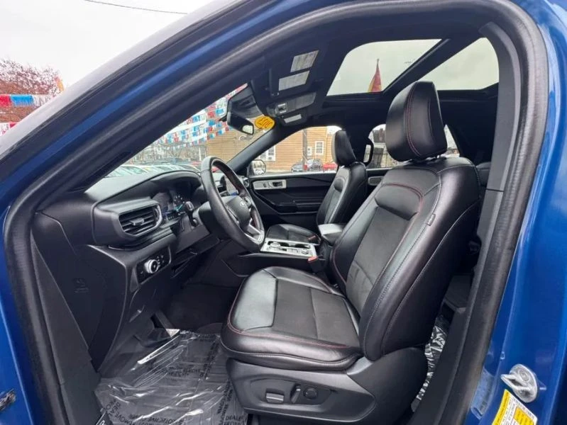2023 Ford Explorer 6th Gen - Image 9 of 12