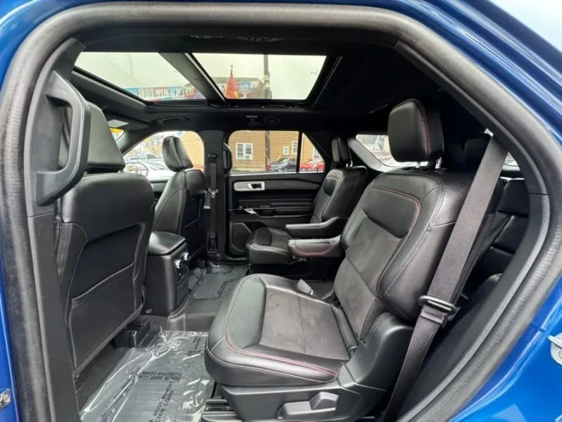 2023 Ford Explorer 6th Gen - Image 11 of 12