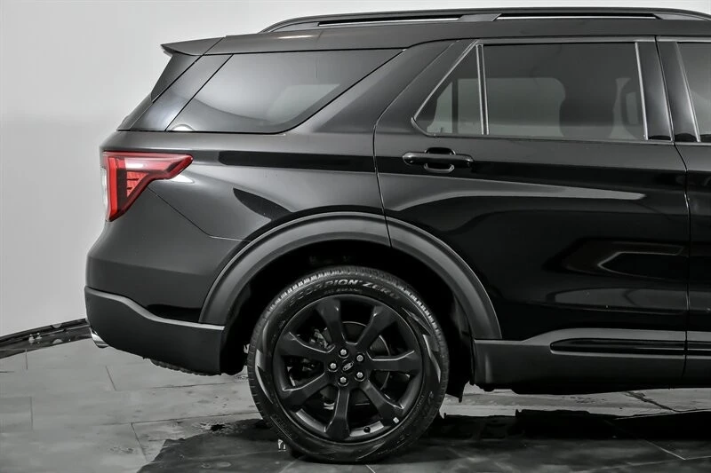 2023 Ford Explorer 6th Gen - Image 11 of 21
