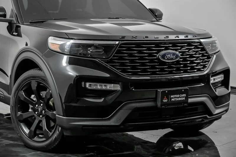 2023 Ford Explorer 6th Gen - Image 2 of 21