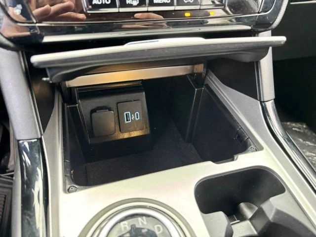 2023 Ford Explorer 6th Gen - Image 17 of 21