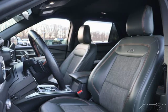2023 Ford Explorer 6th Gen - Image 7 of 12