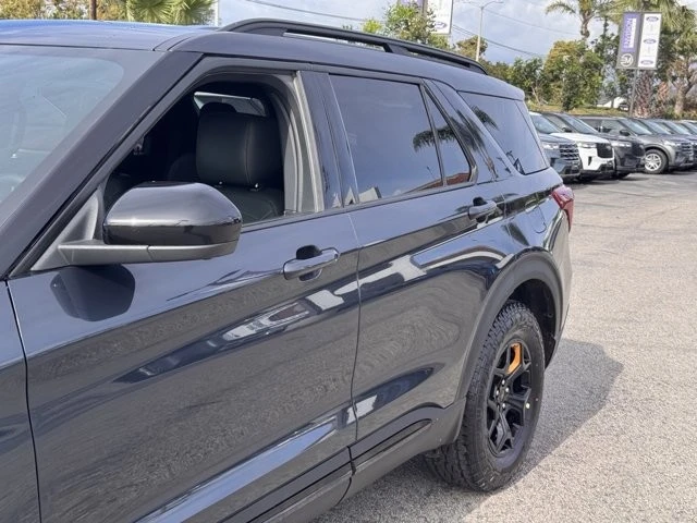 2023 Ford Explorer 6th Gen - Image 9 of 12