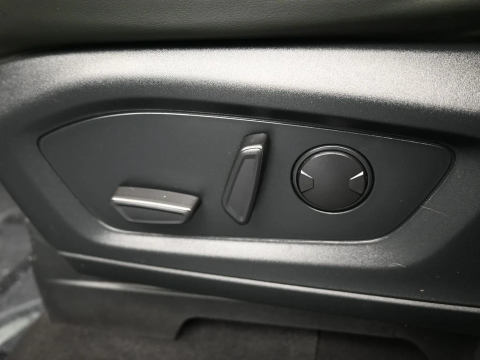 2023 Ford Explorer 6th Gen - Image 12 of 12