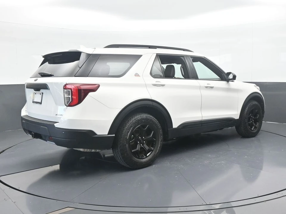 2023 Ford Explorer 6th Gen - Image 6 of 12