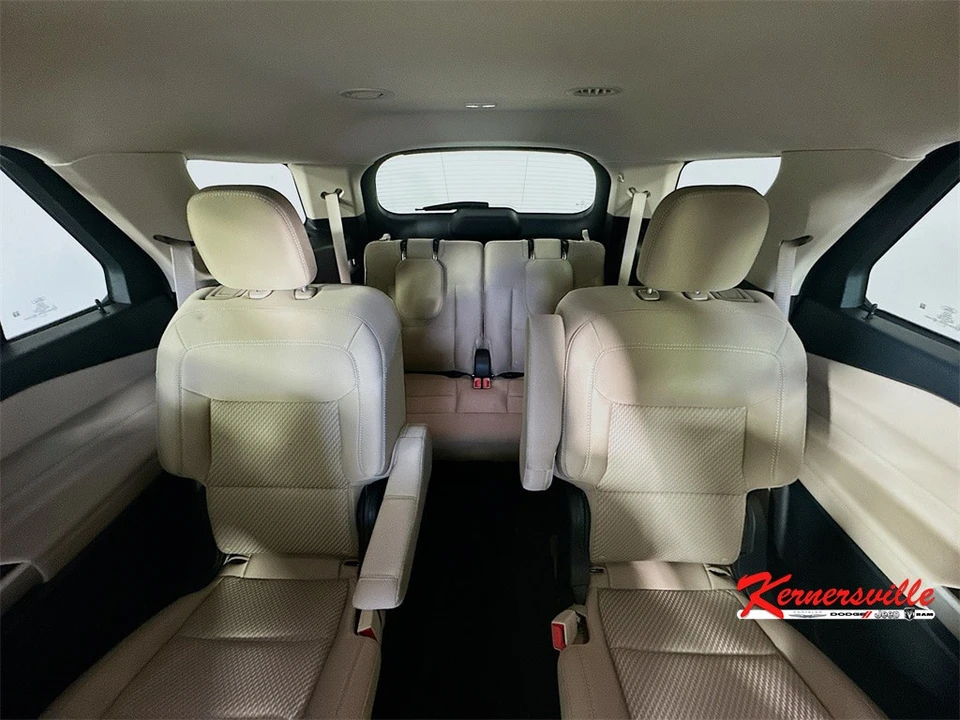 2023 Ford Explorer 6th Gen - Image 13 of 21