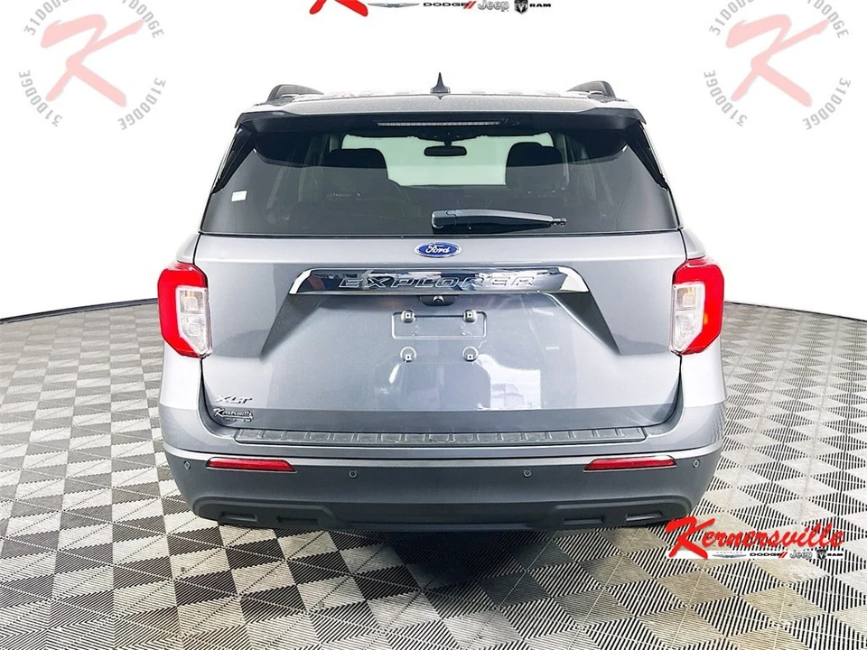 2023 Ford Explorer 6th Gen - Image 6 of 12