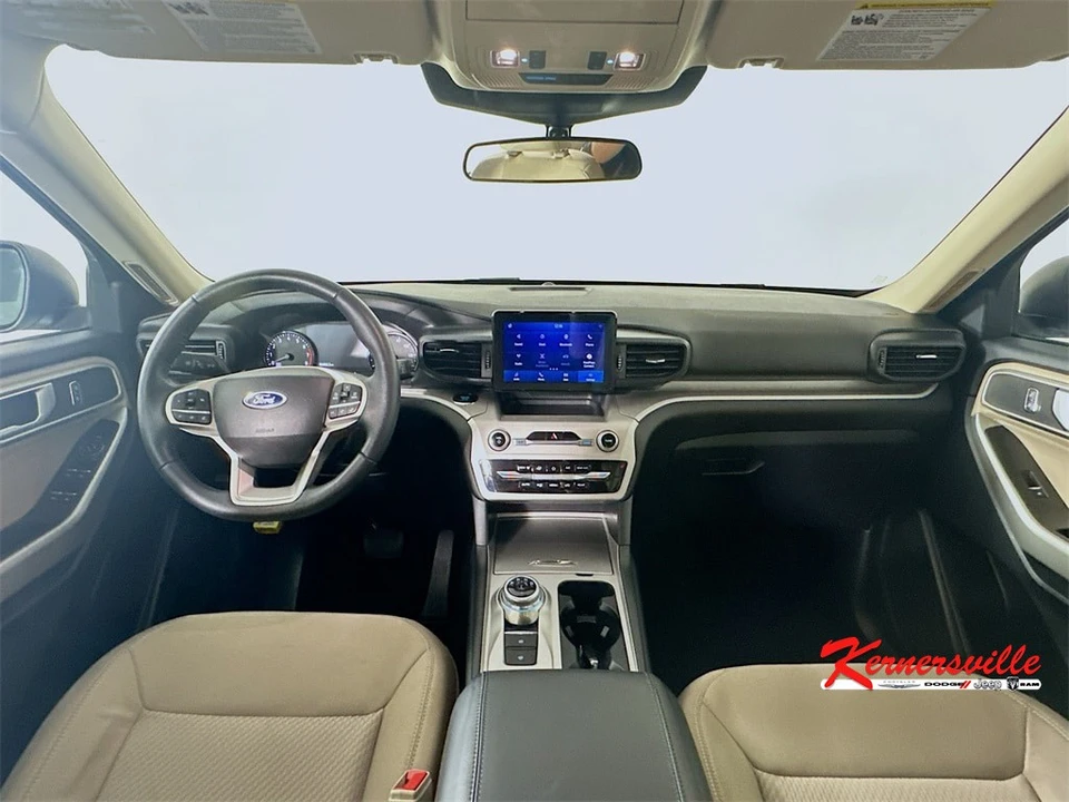 2023 Ford Explorer 6th Gen - Image 10 of 12