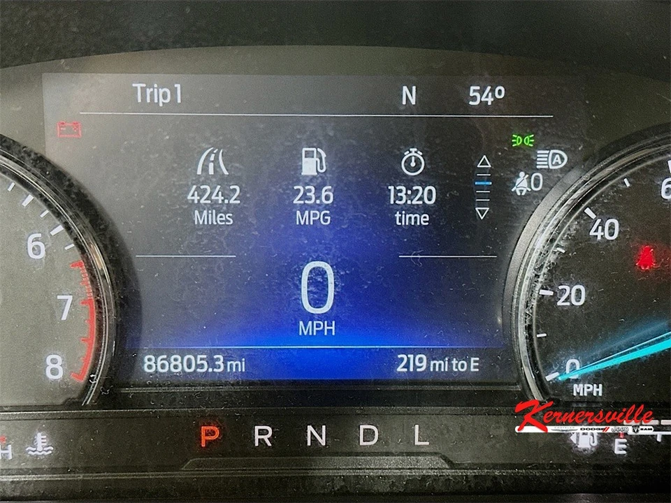 2023 Ford Explorer 6th Gen - Image 15 of 21