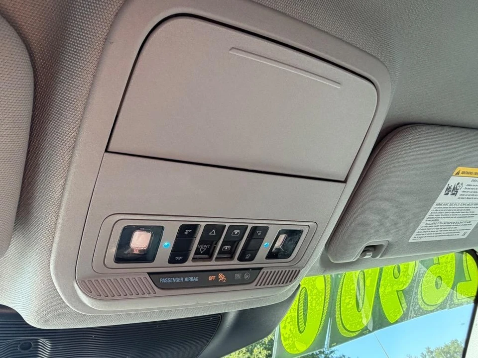2023 Ford Explorer 6th Gen - Image 18 of 21