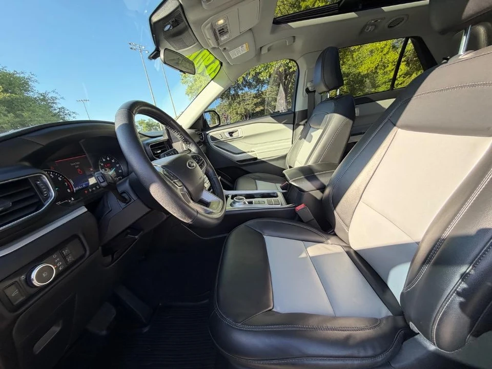 2023 Ford Explorer 6th Gen - Image 7 of 21
