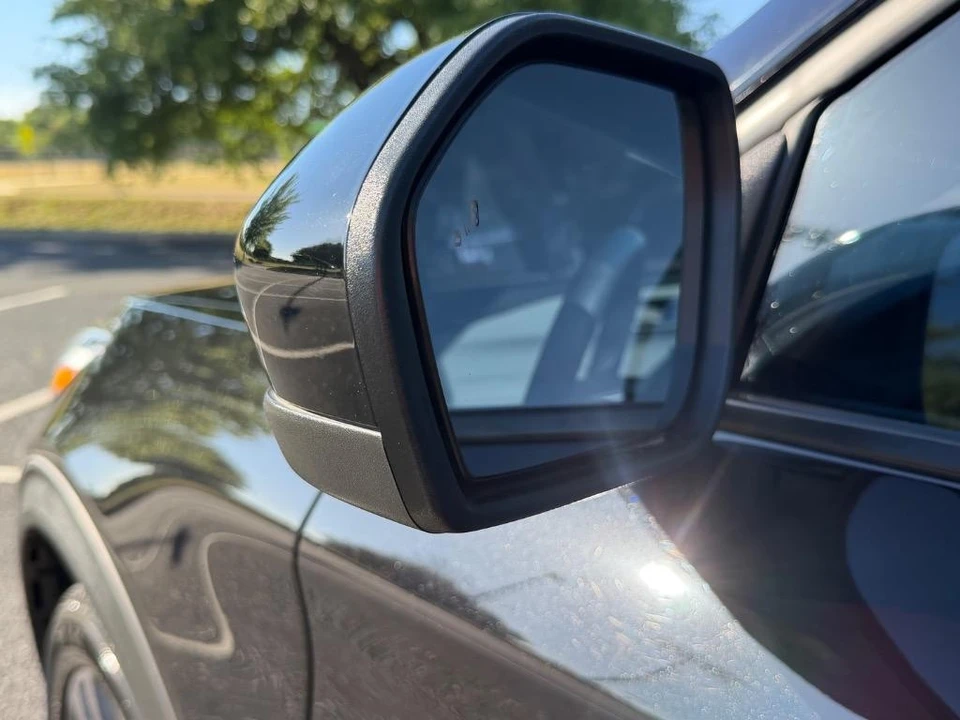 2023 Ford Explorer 6th Gen - Image 4 of 21