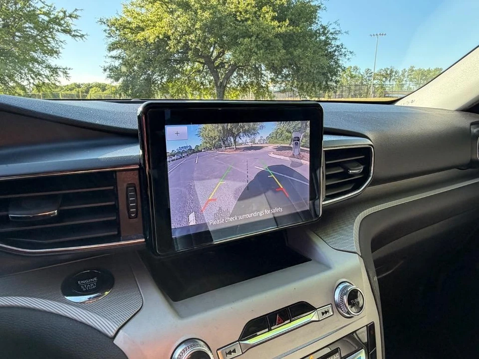 2023 Ford Explorer 6th Gen - Image 14 of 21