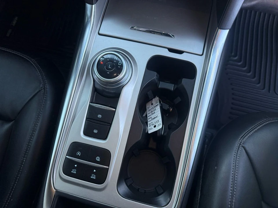 2023 Ford Explorer 6th Gen - Image 20 of 21