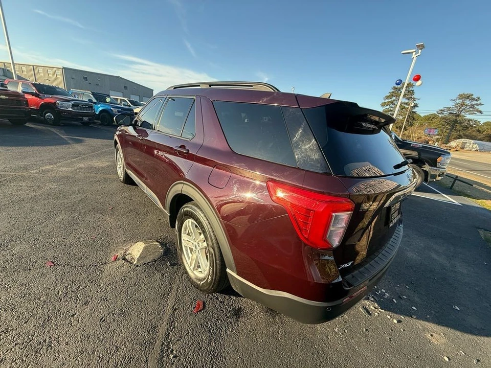 2023 Ford Explorer 6th Gen - Image 7 of 12