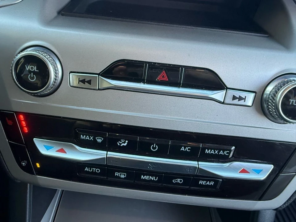 2023 Ford Explorer 6th Gen - Image 21 of 21