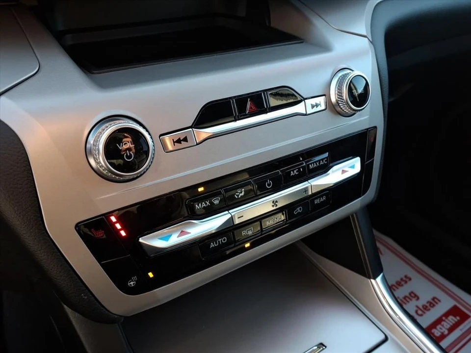 2023 Ford Explorer 6th Gen - Image 12 of 12