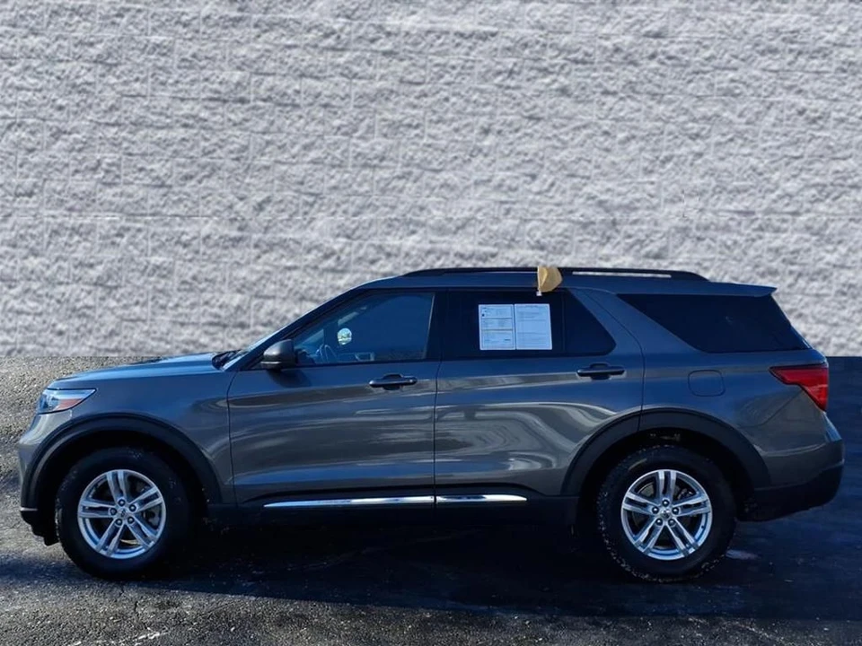 2023 Ford Explorer 6th Gen - Image 4 of 12