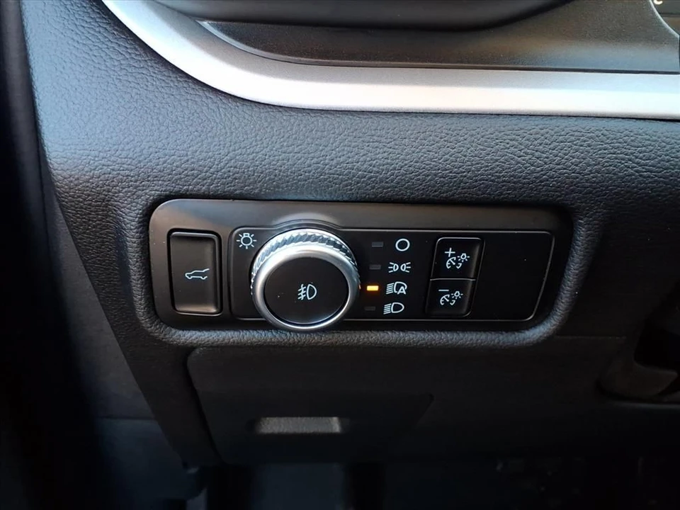 2023 Ford Explorer 6th Gen - Image 18 of 21