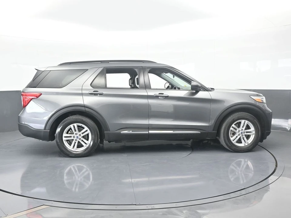 2023 Ford Explorer 6th Gen - Image 7 of 12