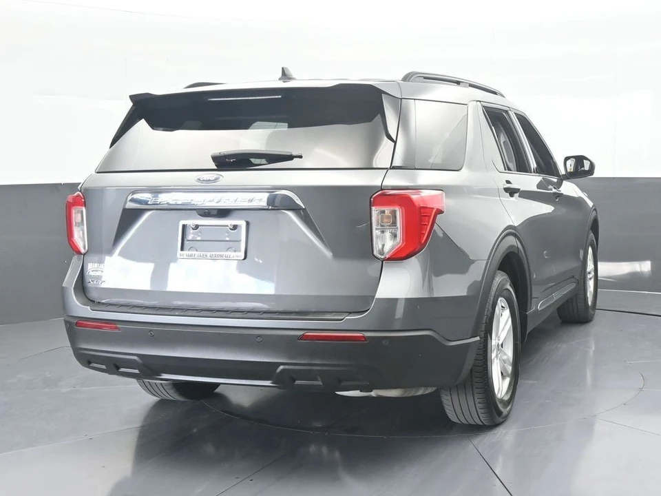 2023 Ford Explorer 6th Gen - Image 5 of 12