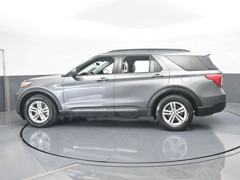 2023 Ford Explorer 6th Gen - Image 3 of 12
