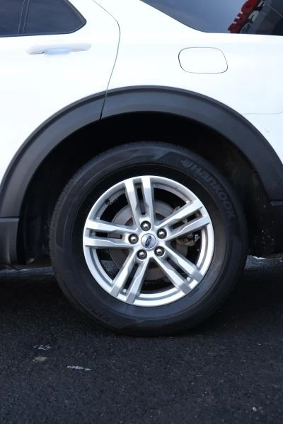 2023 Ford Explorer 6th Gen - Image 8 of 12