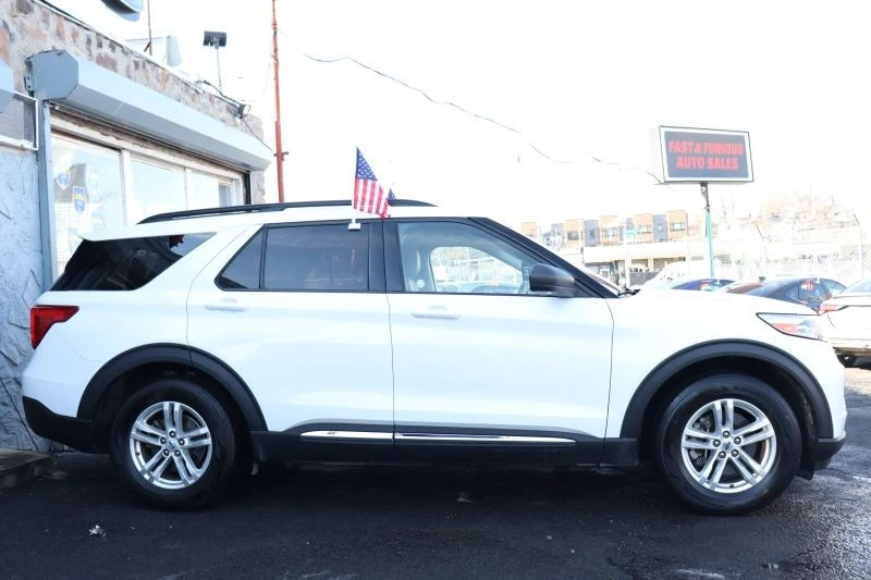 2023 Ford Explorer 6th Gen - Image 4 of 12