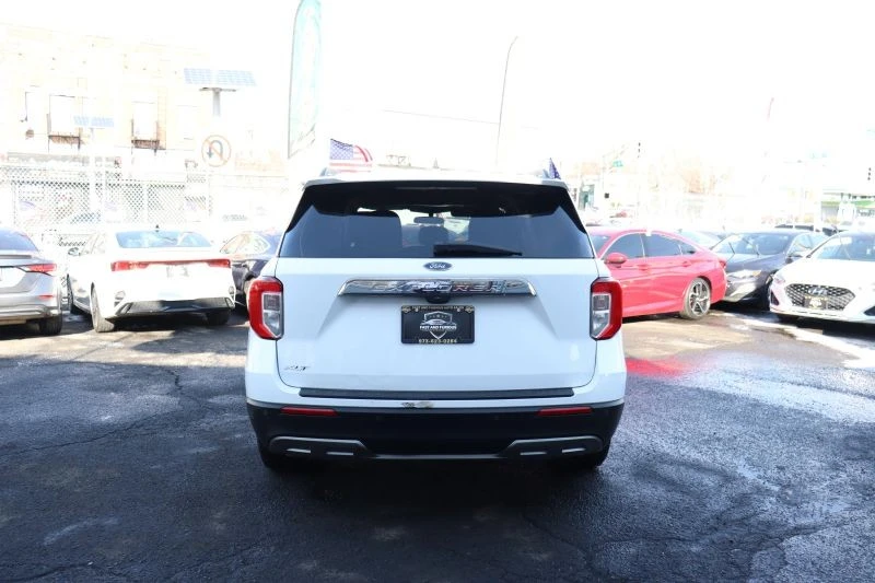 2023 Ford Explorer 6th Gen - Image 7 of 12