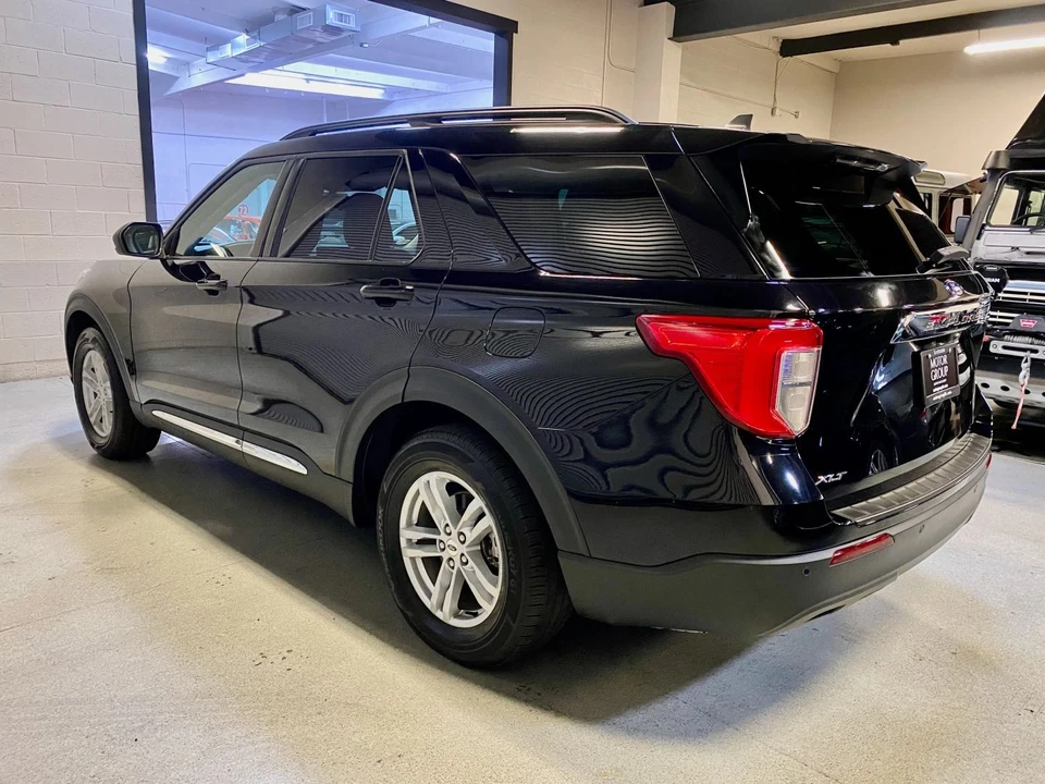 2023 Ford Explorer 6th Gen - Image 8 of 21
