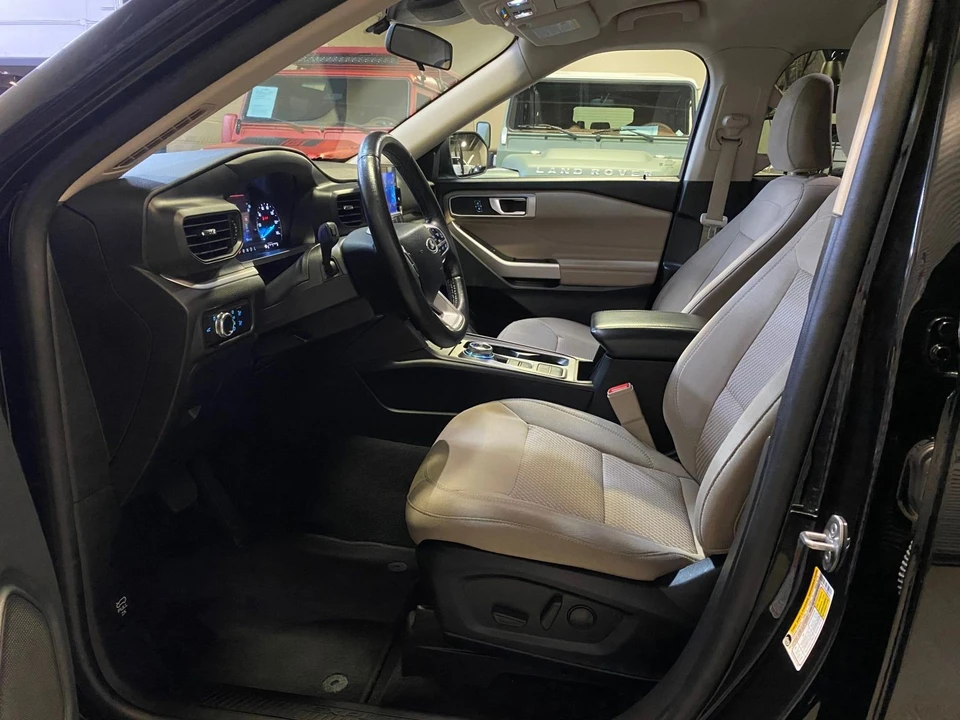2023 Ford Explorer 6th Gen - Image 13 of 21