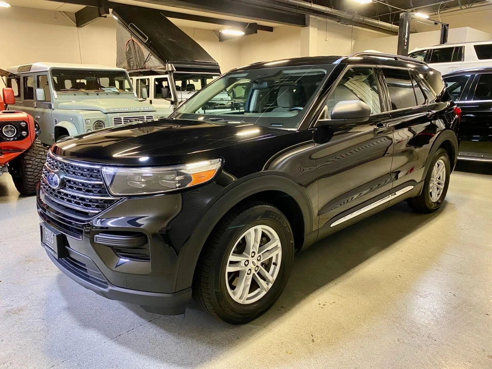 2023 Ford Explorer 6th Gen - Image 2 of 21