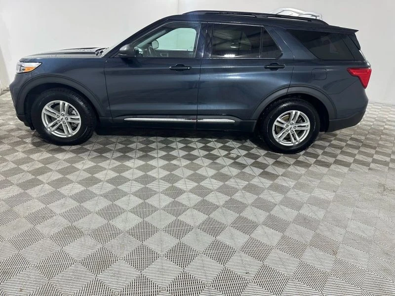 2023 Ford Explorer 6th Gen - Image 3 of 12
